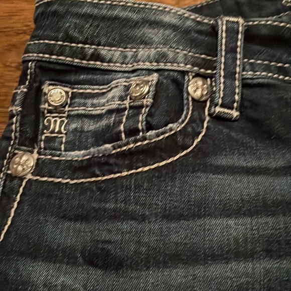 Miss Me Standard Cropped Jeans - Picture 2 of 7